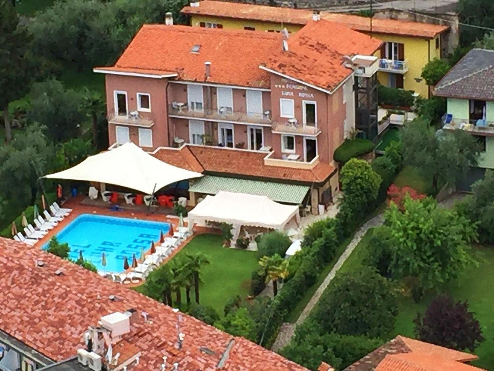 מאלצ'סינה Hotel Luna Rossa (Adults Only) מראה חיצוני תמונה