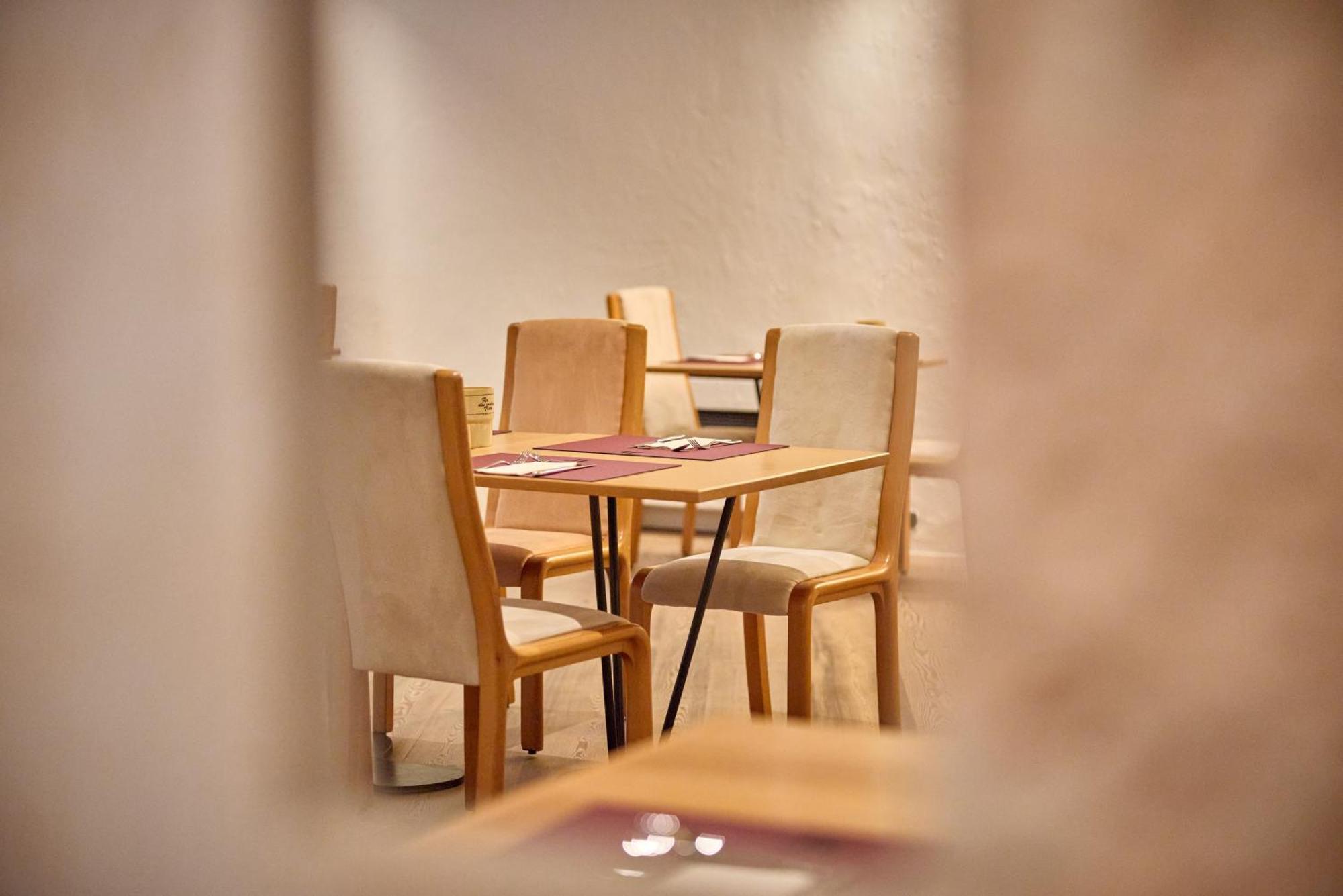 מאלצ'סינה Hotel Luna Rossa (Adults Only) מראה חיצוני תמונה