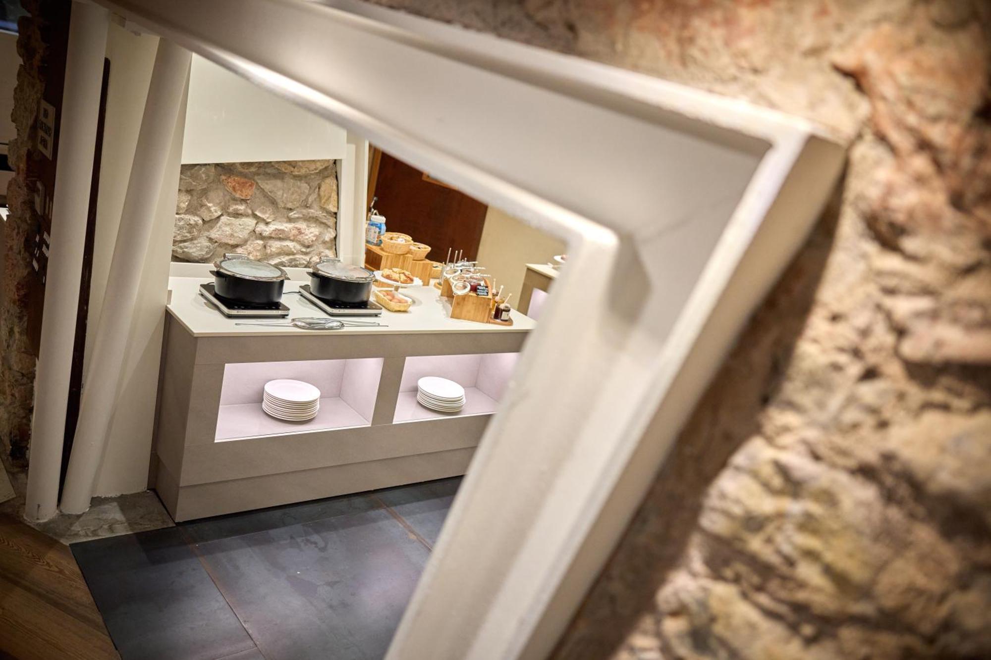 מאלצ'סינה Hotel Luna Rossa (Adults Only) מראה חיצוני תמונה